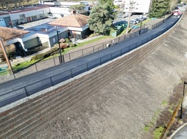 04_earth_slope_veggie_system